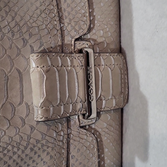 Coach Python Purse - Picture 5 of 17